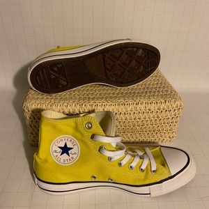 High Top Converse Chuck Taylor